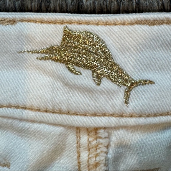 Tommy Bahama Women's Cream Skinny Jeans - Picture 2 of 6